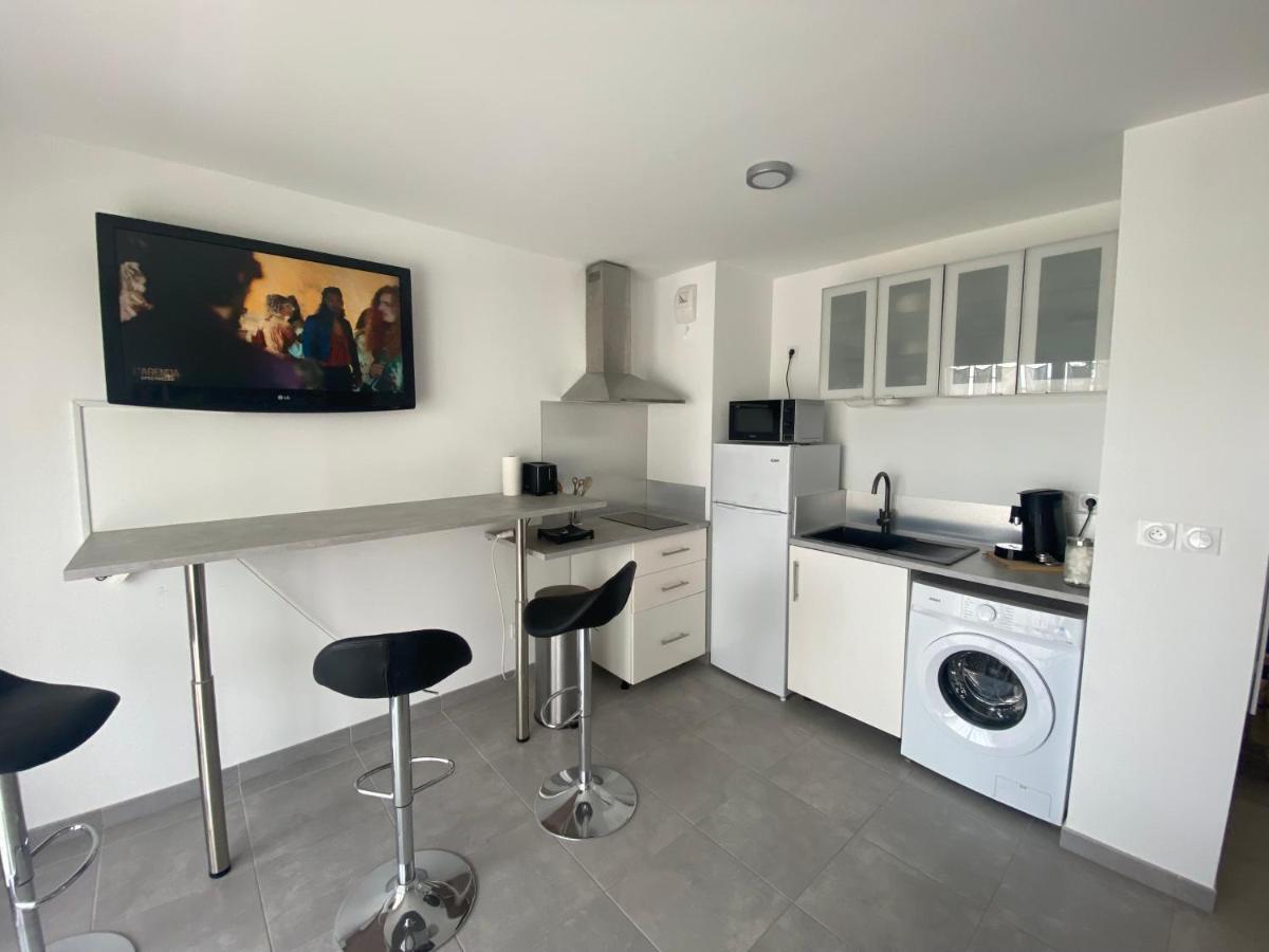 Appartement Type 2 Neuf +Grande Terrasse Le Lavandou Dış mekan fotoğraf