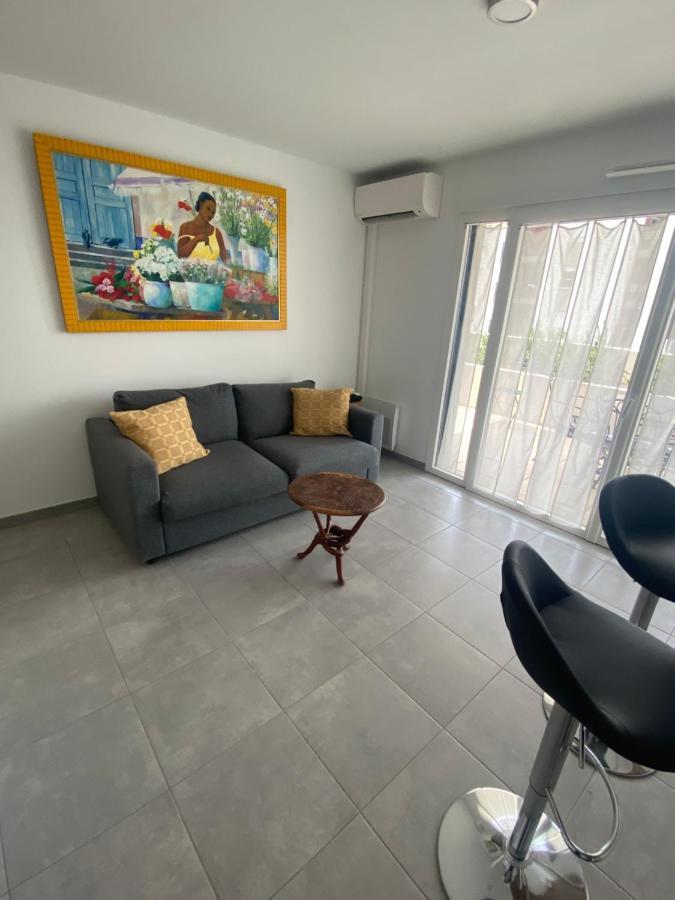 Appartement Type 2 Neuf +Grande Terrasse Le Lavandou Dış mekan fotoğraf